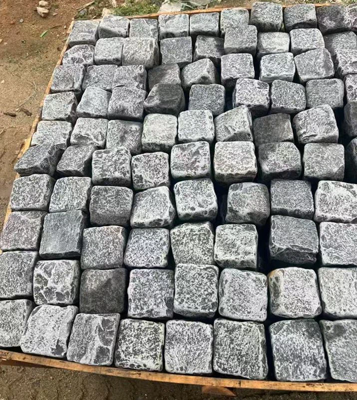 Stolperte Kopfsteinpflaster